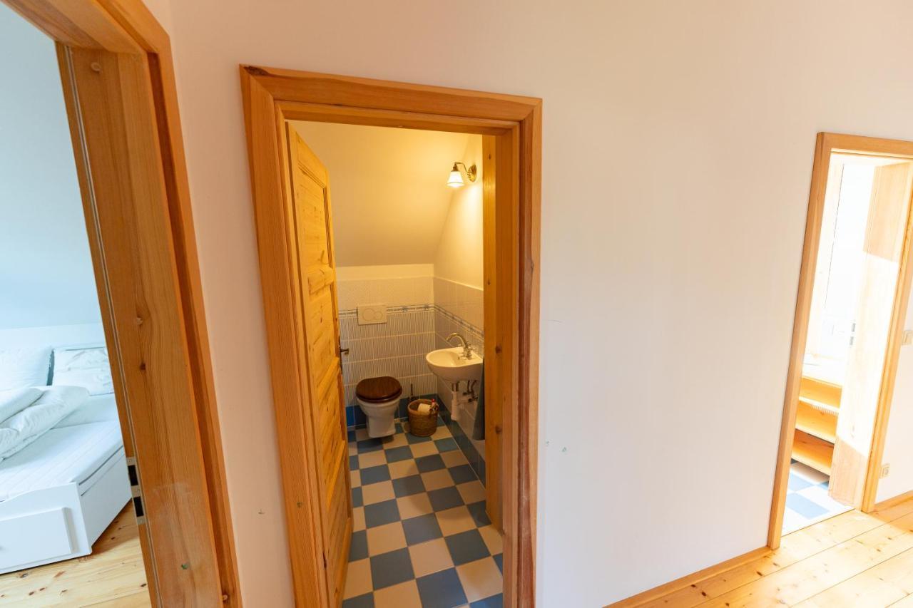 Moderni Sumavska Roubenka S Vyhledem Na Boubin Villa Vimperk Exterior photo