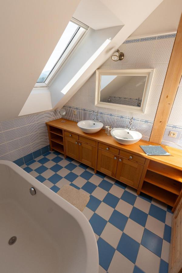 Moderni Sumavska Roubenka S Vyhledem Na Boubin Villa Vimperk Exterior photo